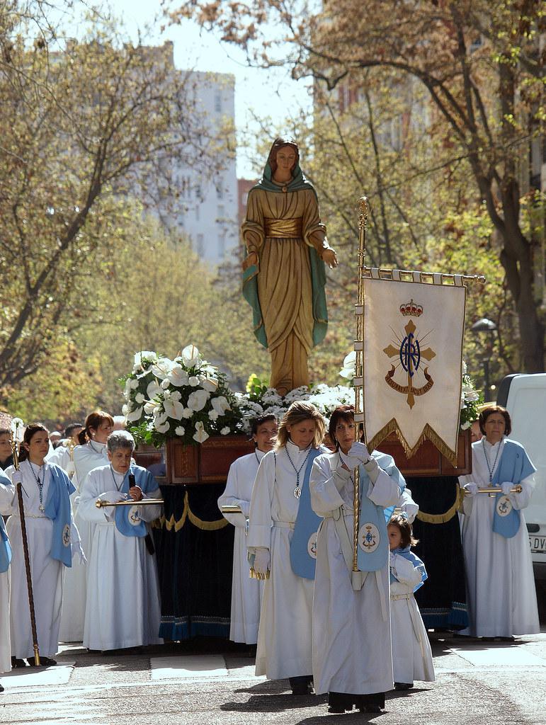 Cristo Resucitado y Santa María de la Esperanza y del Consuelo Cristo Resucitado y Santa María de la Esperanza y del Consuelo