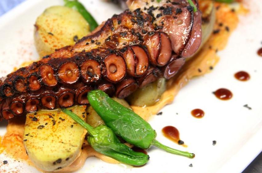 Bistro Casa y Tinelo