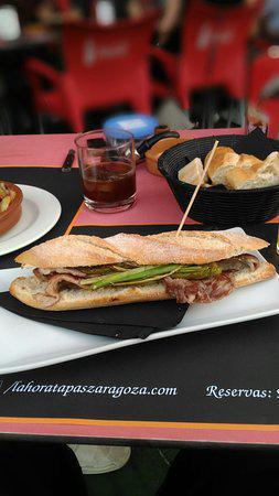 La Hora Tapas
