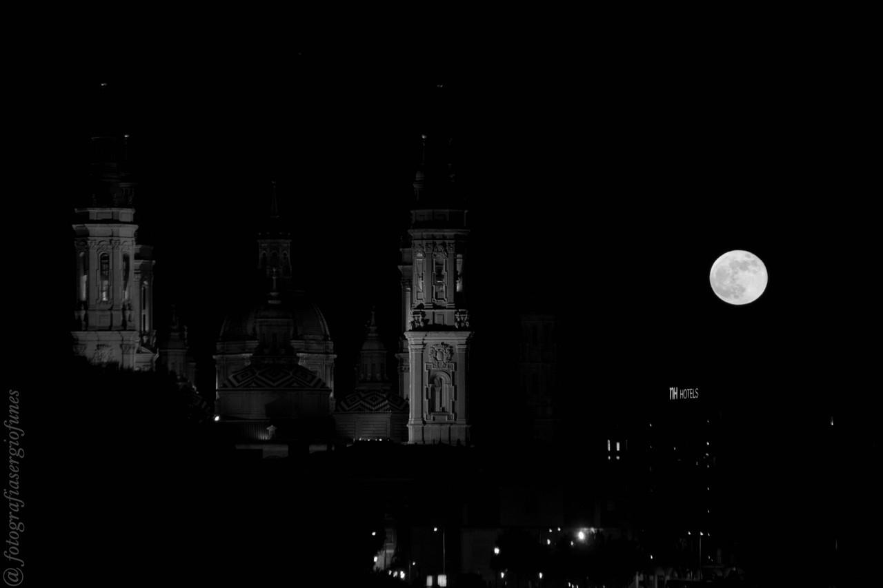 Superluna en Zaragoza (25/05/2021)