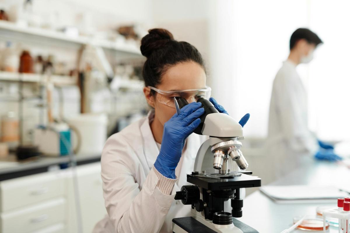 Réduire les effets secondaires des traitements contre le cancer avec des nanoparticules