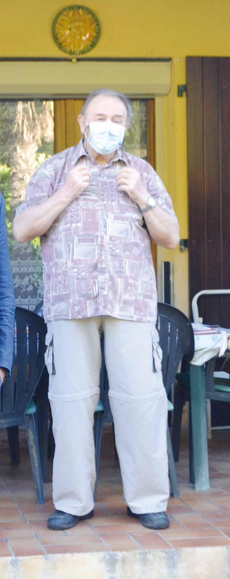 Lutte contre les inondations : mise en place de batardeaux Impasse de la Sorgues