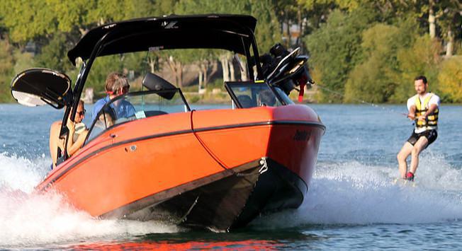 Envie de surfer et de skier sur l'eau ? Envie de surfer et de skier sur l'eau ?