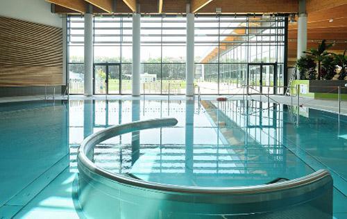 Vénissieux: centre nautique Vénissieux: centre nautique