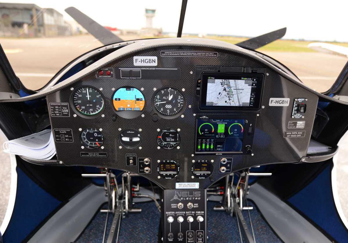 Avion électrique le Vélis Electro Avion électrique le Vélis Electro