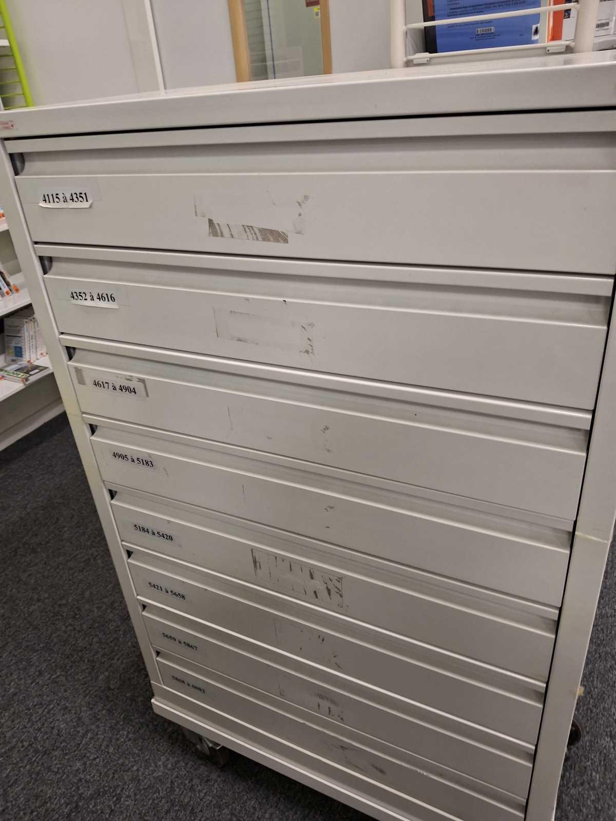 Nous donnons nos anciens CDs sur la médiathèque du CSE Vénissieux