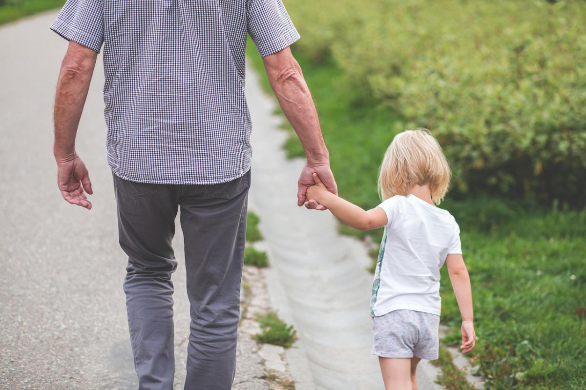 Une majoration des pensions de retraite pour les pères d'enfants < 4 ans Une majoration des pensions de retraite pour les pères d'enfants < 4 ans