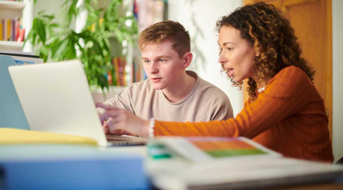 CSE Grenoble : réussite et accompagnement scolaire de vos enfants ! CSE Grenoble : réussite et accompagnement scolaire de vos enfants !