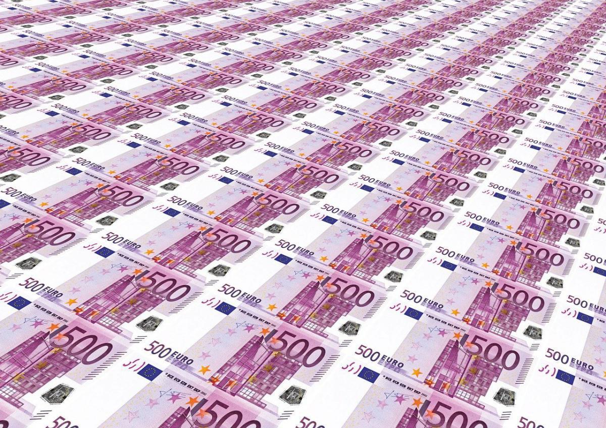 Les profits des poids lourds du CAC 40 ont augmenté de +3 %, alors que leur chiffre d'affaires est en recul de 0,4 %. Les profits des poids lourds du CAC 40 ont augmenté de +3 %, alors que leur chiffre d'affaires est en recul de 0,4 %.