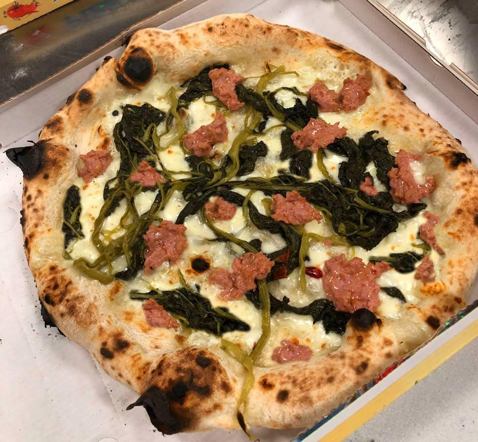 Salciccia e friarielli... poteva mancare??? Assolutamente noooo!!!