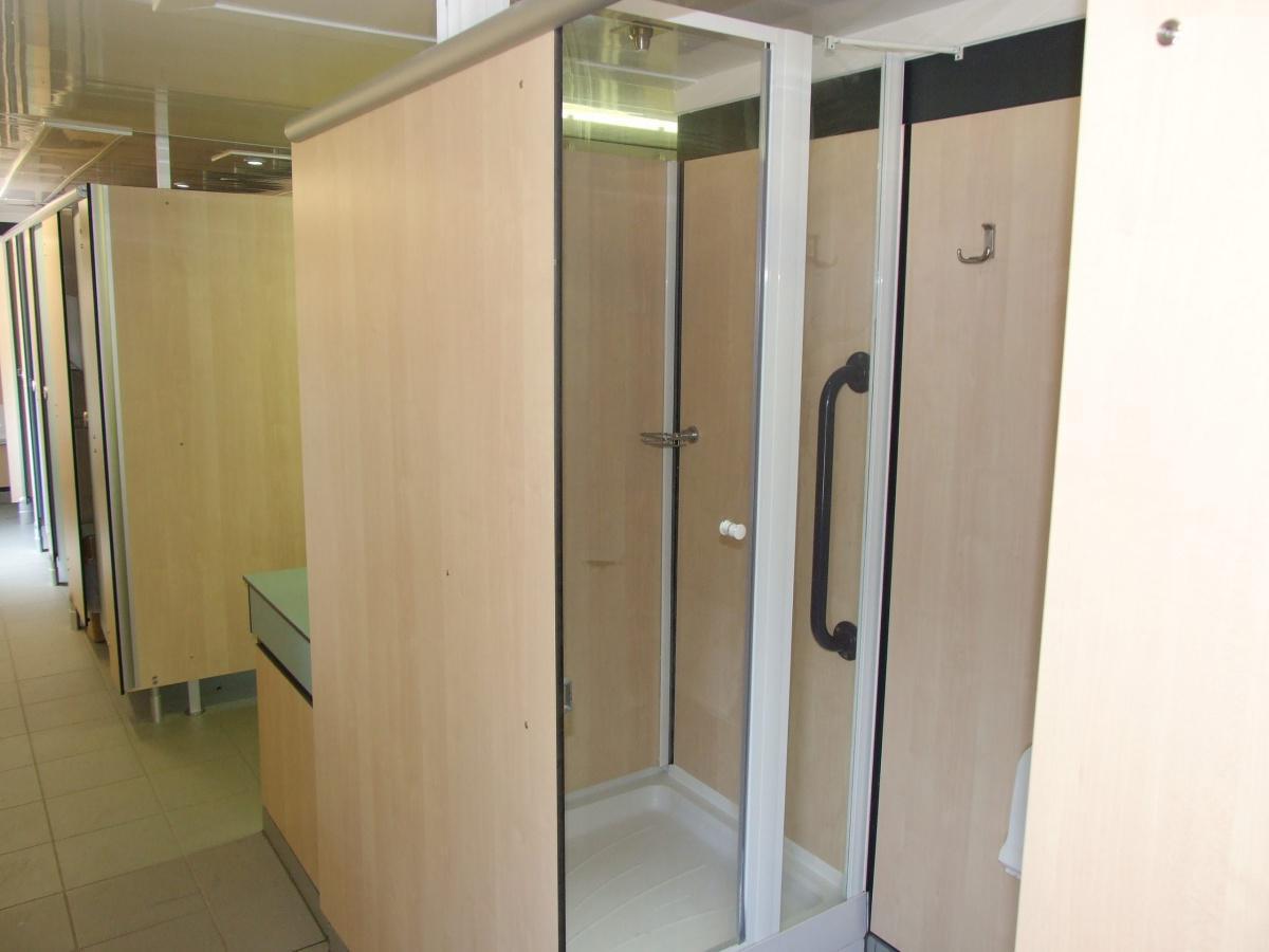 Toilet & Shower Facilities Toilet & Shower Facilities