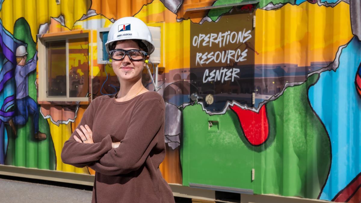 Shipbuilder Spotlight | Jannell Boudreaux, Graphic Artist Intern