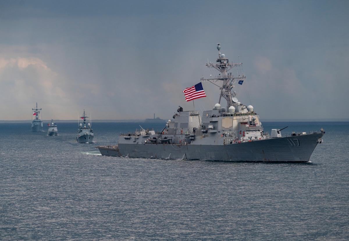 Ingalls Ships in Action | USS Paul Ignatius (DDG 117)