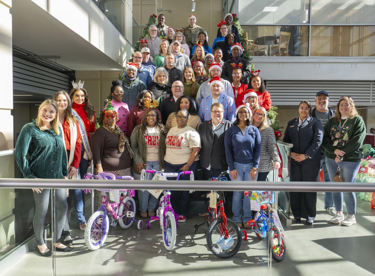 Ingalls Hosts Annual Day of Giving Event Ingalls Hosts Annual Day of Giving Event