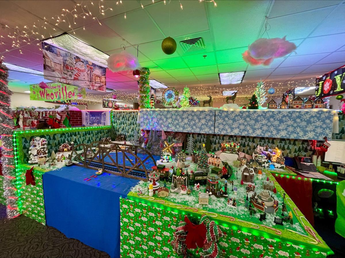 Shipbuilders make the yard merry + bright for the holidays 