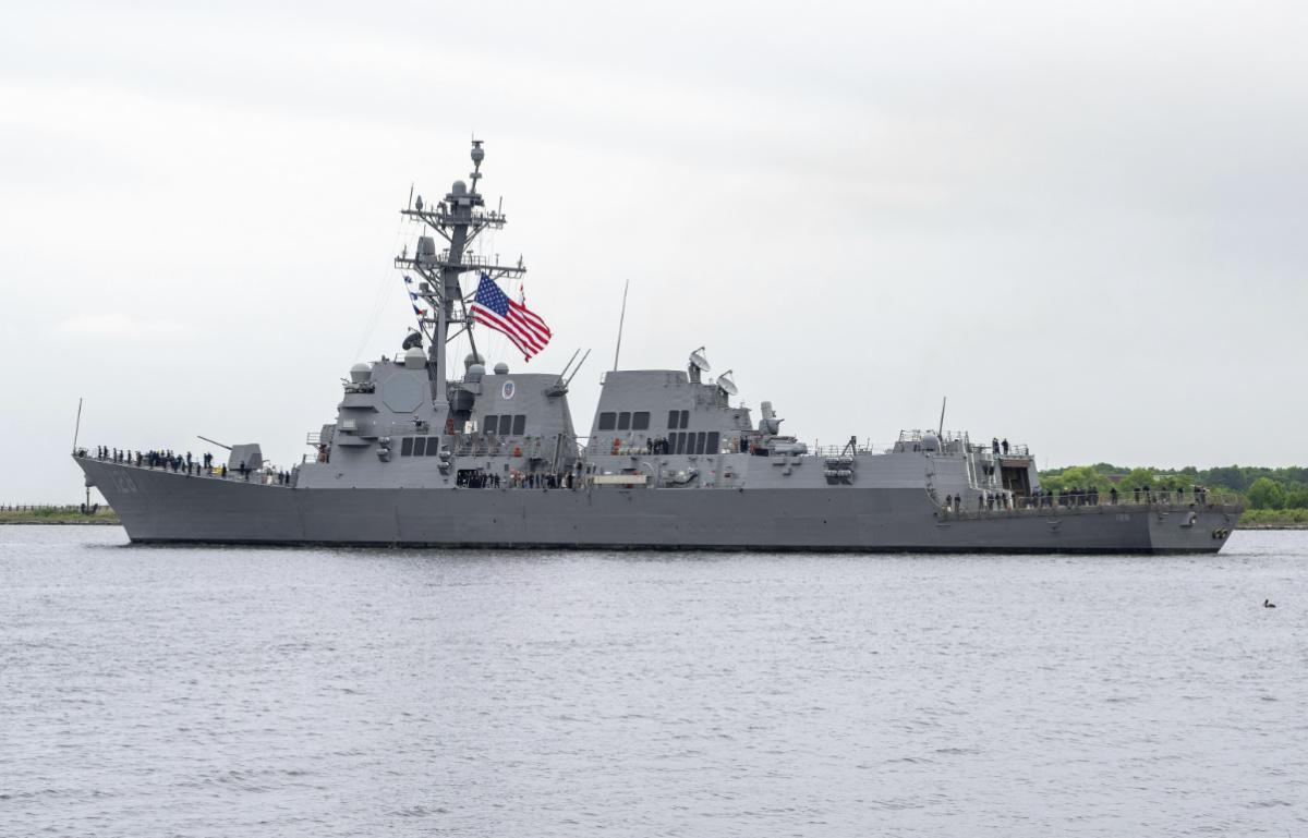 Flight III Destroyer Ted Stevens (DDG 128) Sails Away from Ingalls