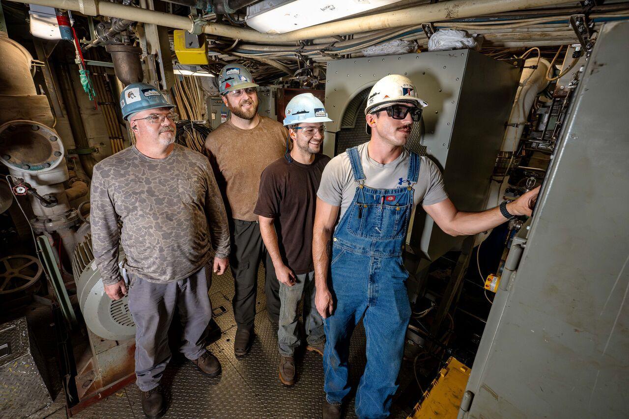 Ship milestone: LPD 30 powers up main engines