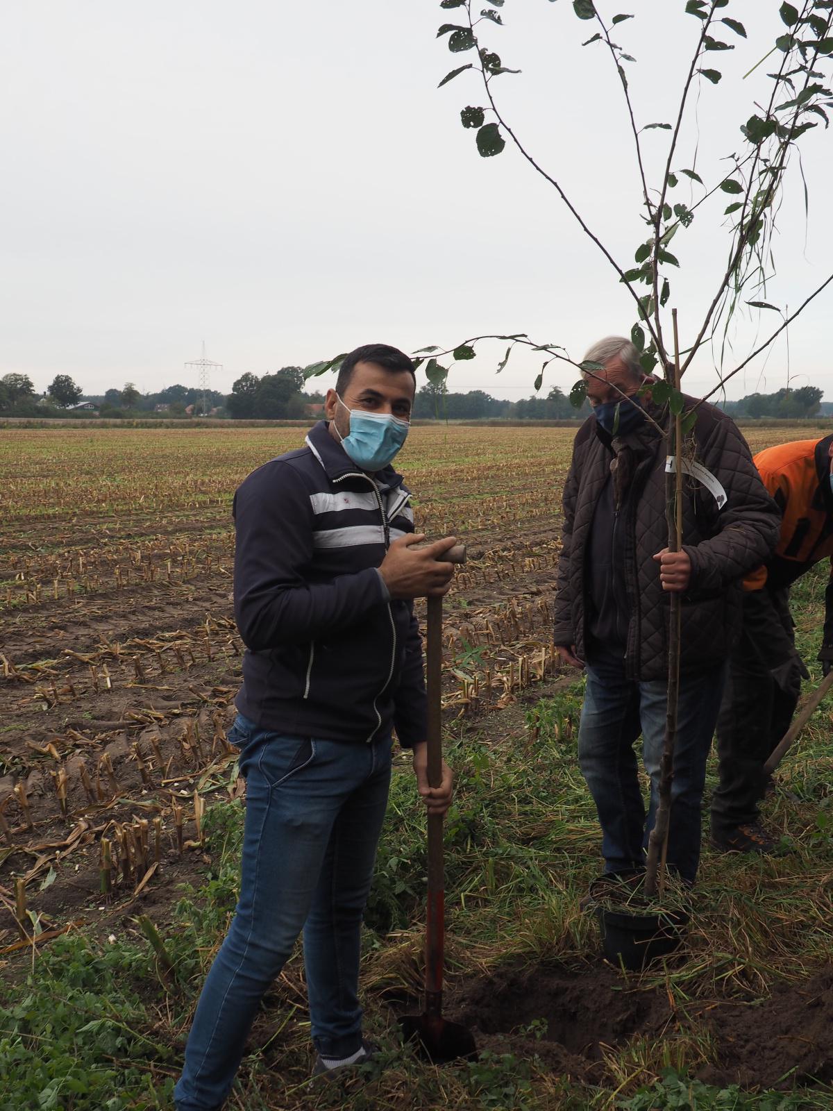 Streuobstwiese in Niederlangen angelegt