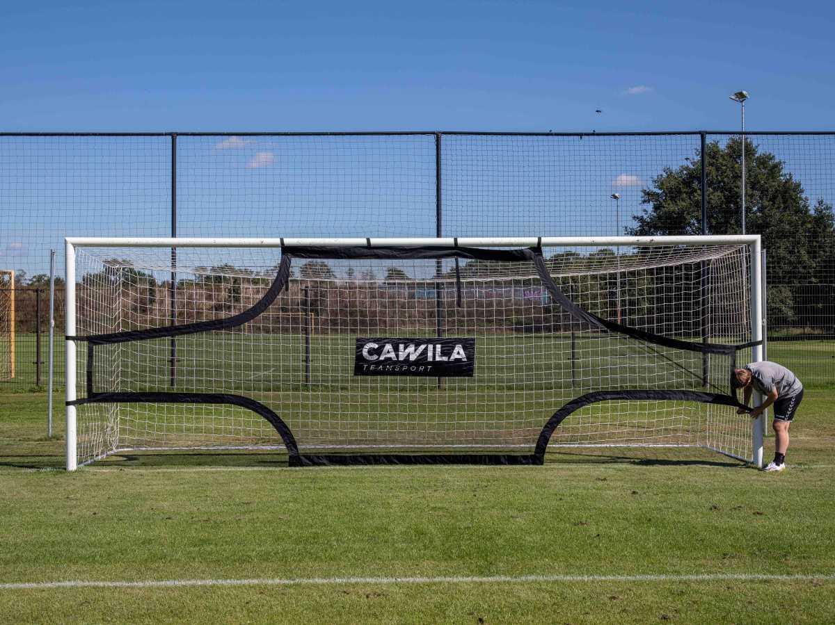 11teamsports erweitert Sortiment um Fußballequipment 11teamsports erweitert Sortiment um Fußballequipment