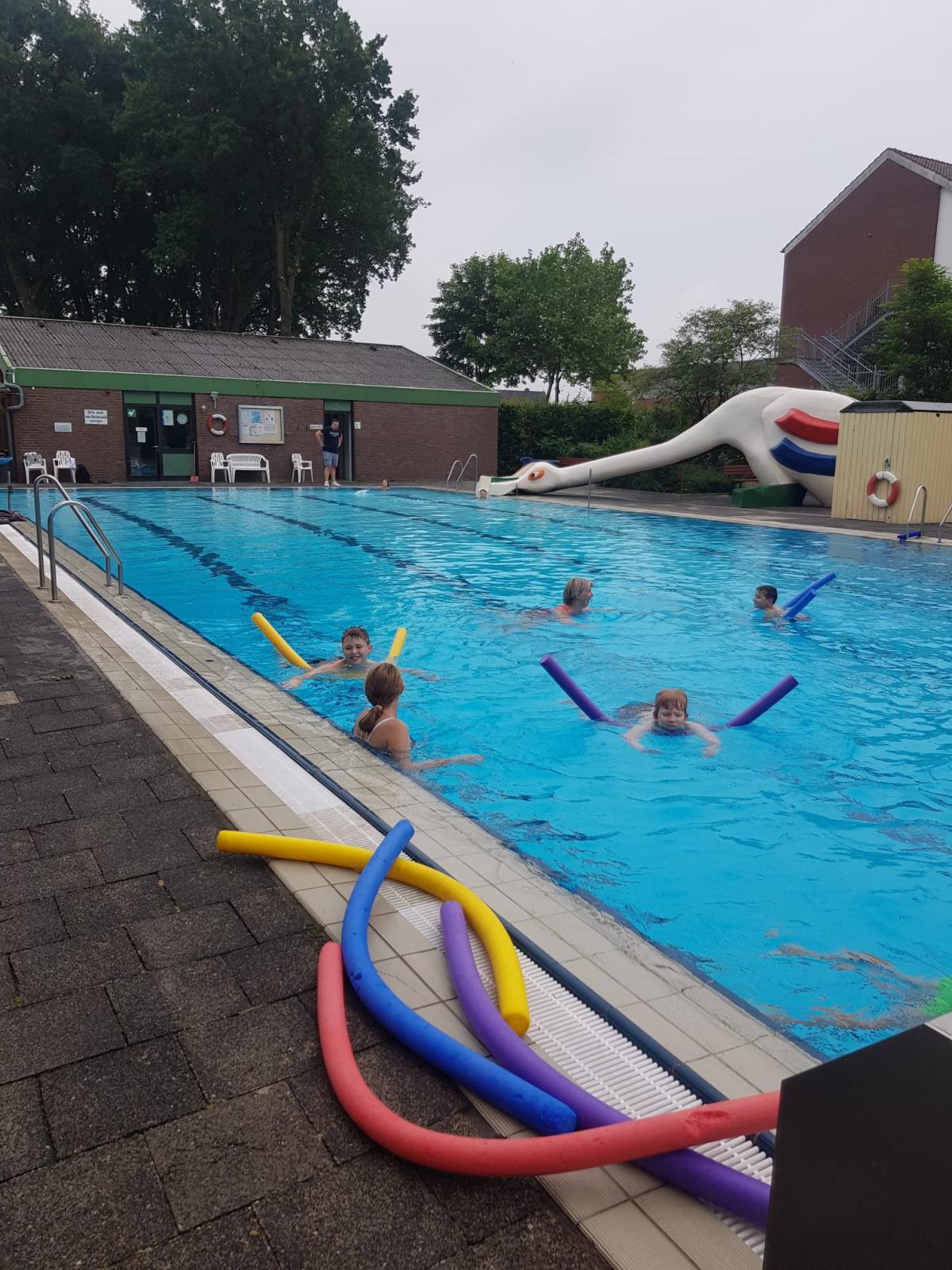 Schwimmkurs an unserer Schule Schwimmkurs an unserer Schule