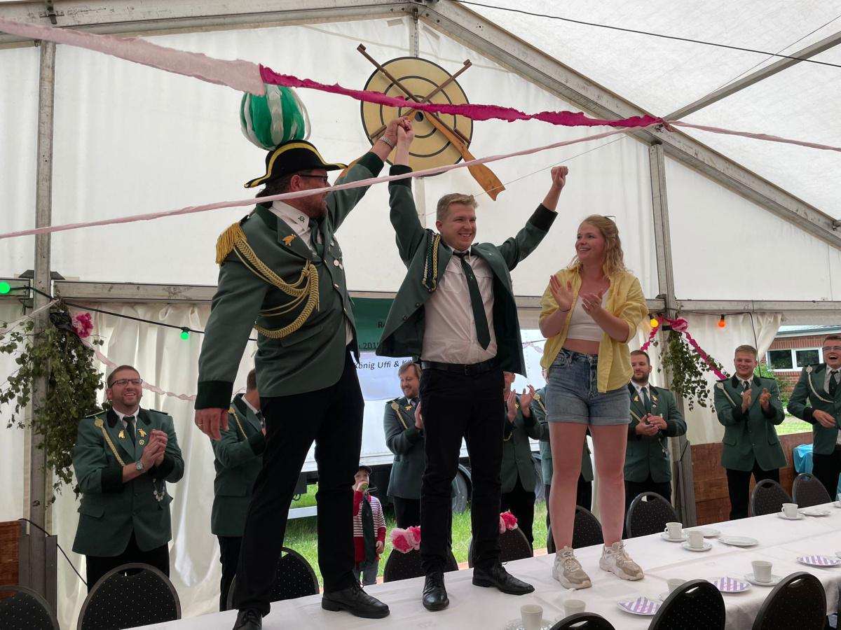 Neuer Schützenkönig in Sustrum Moor Neuer Schützenkönig in Sustrum Moor
