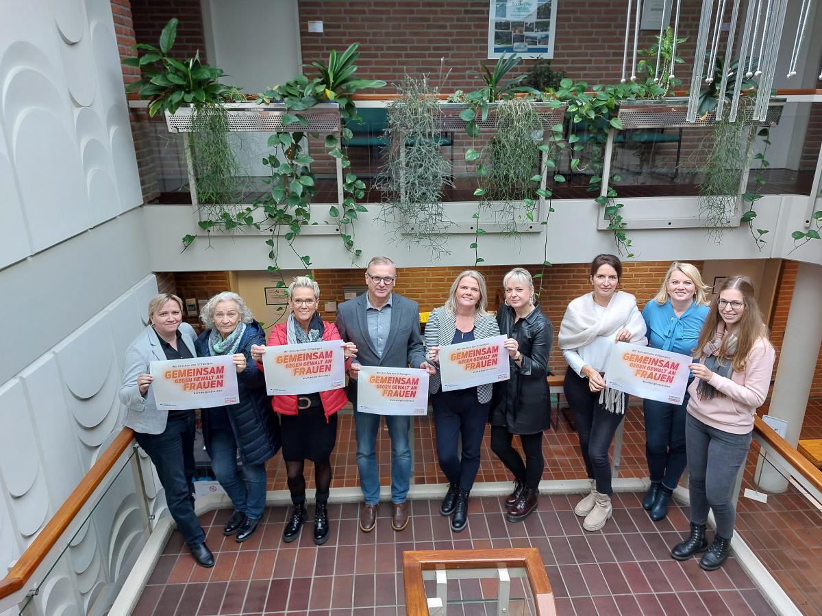 Wir brechen das Schweigen – Gemeinsam gegen Gewalt an Frauen Wir brechen das Schweigen – Gemeinsam gegen Gewalt an Frauen