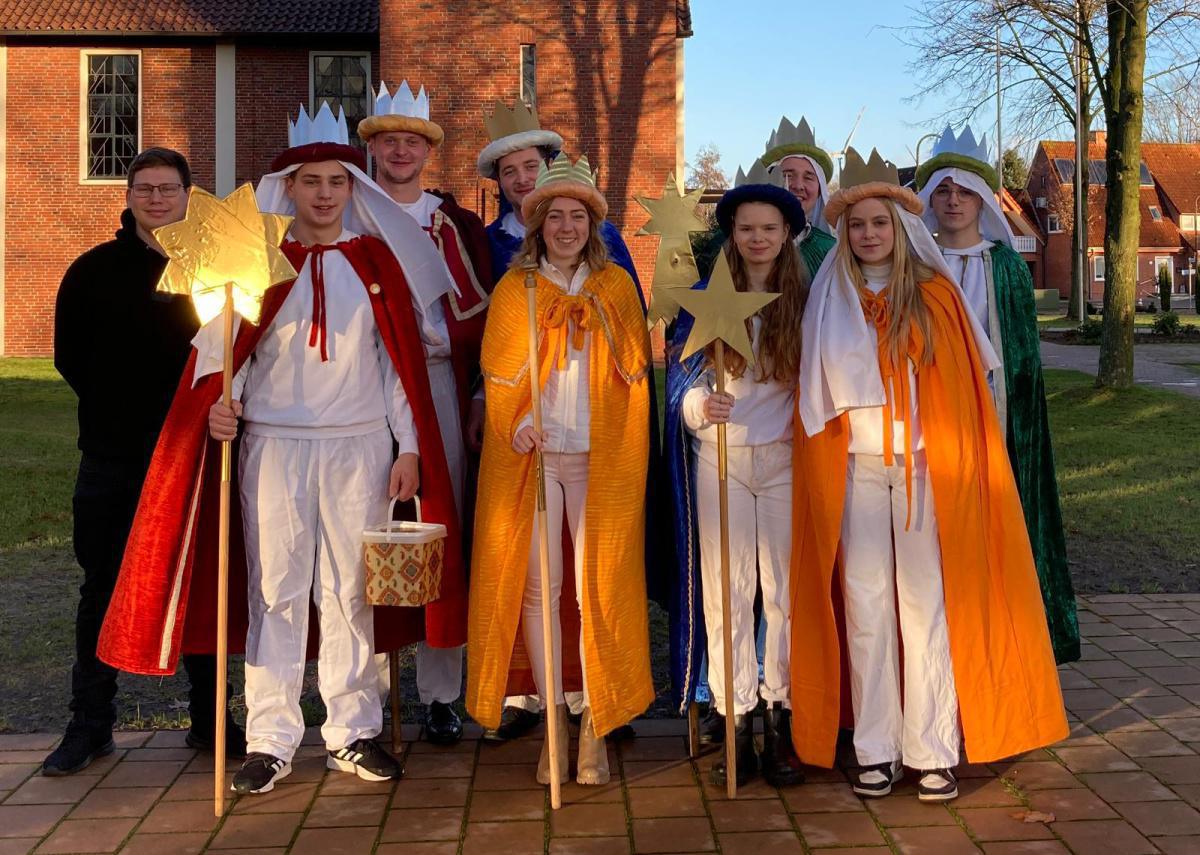 Ober-/Niederlangen: Sternsinger unterwegs Ober-/Niederlangen: Sternsinger unterwegs