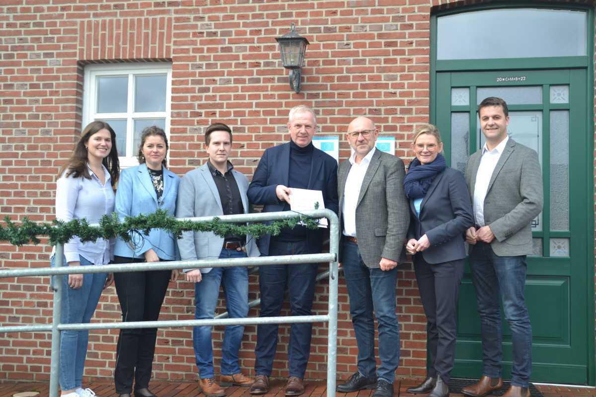 Die LEADER-Regionen starten in die neue Förderperiode! Die LEADER-Regionen starten in die neue Förderperiode!