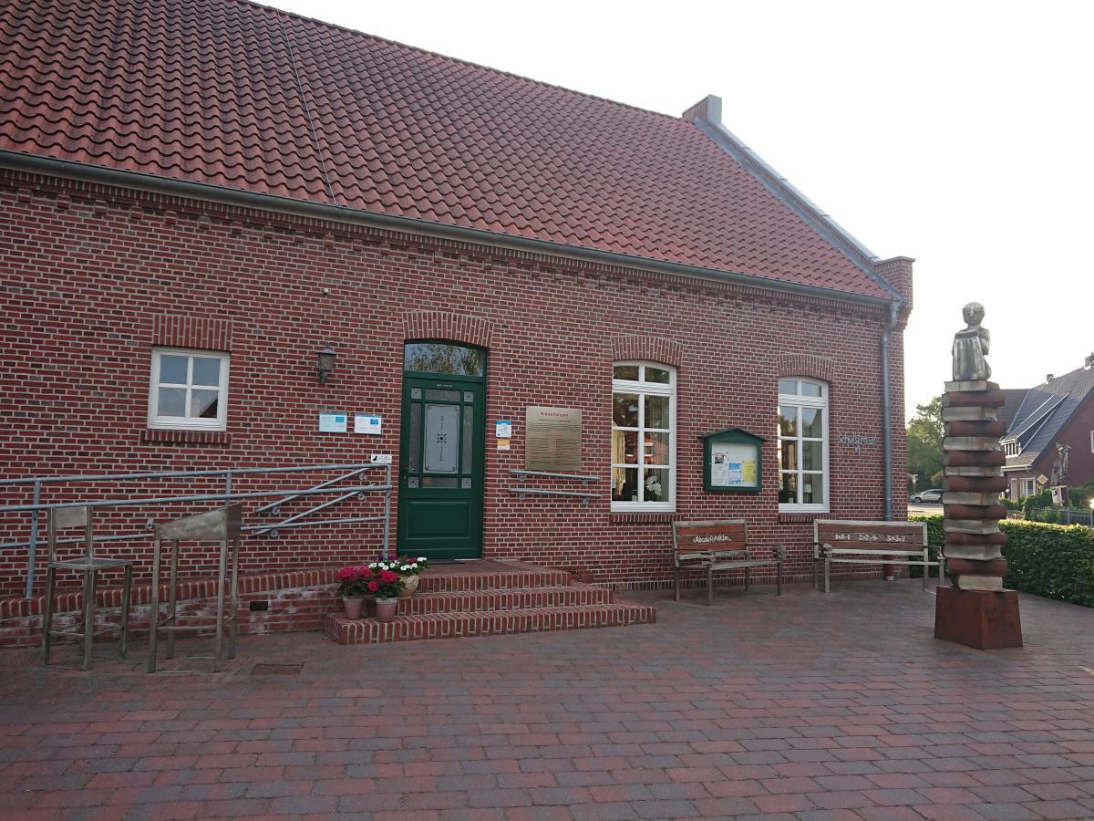 "Uli`s Puppenstube" im Bürgerhaus Alte Schule in Niederlangen hat geöffnet! "Uli`s Puppenstube" im Bürgerhaus Alte Schule in Niederlangen hat geöffnet!