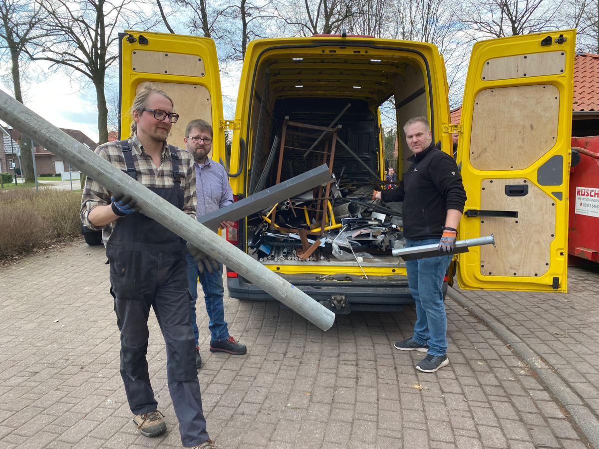 Schon lange Tradition: Der Förderverein Kindergarten Purzelbaum e. V. sammelt Schrott für einen guten Zweck Schon lange Tradition: Der Förderverein Kindergarten Purzelbaum e. V. sammelt Schrott für einen guten Zweck