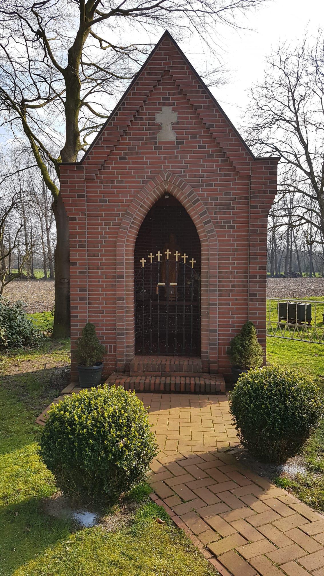 Maiandacht der kfd am 3. Mai 2023 Maiandacht der kfd am 3. Mai 2023