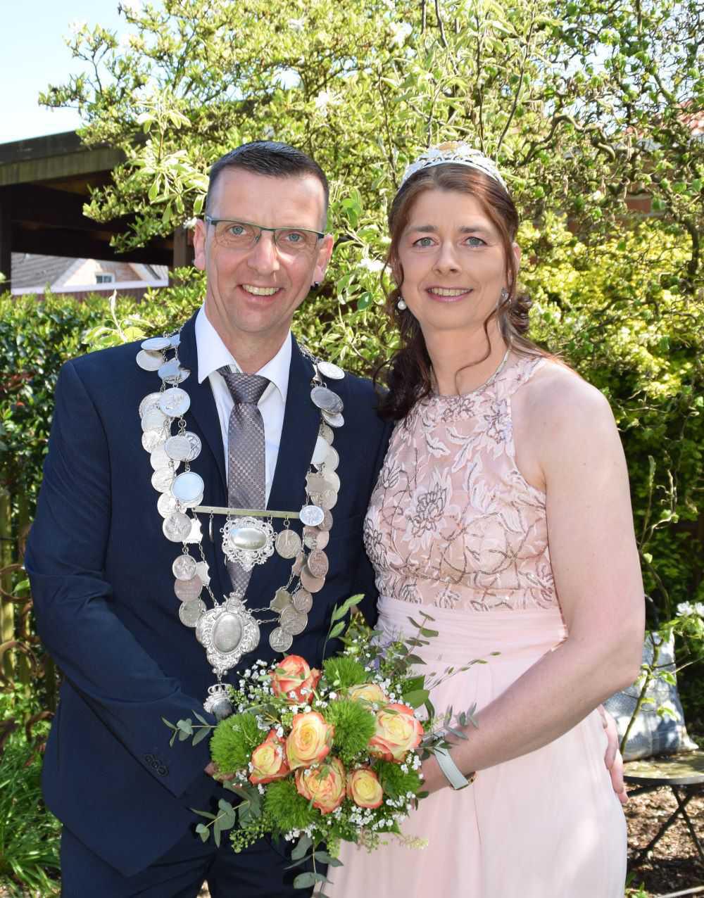 Neulangen: Renate und Rolf Janßen sind das neue Königspaar Neulangen: Renate und Rolf Janßen sind das neue Königspaar