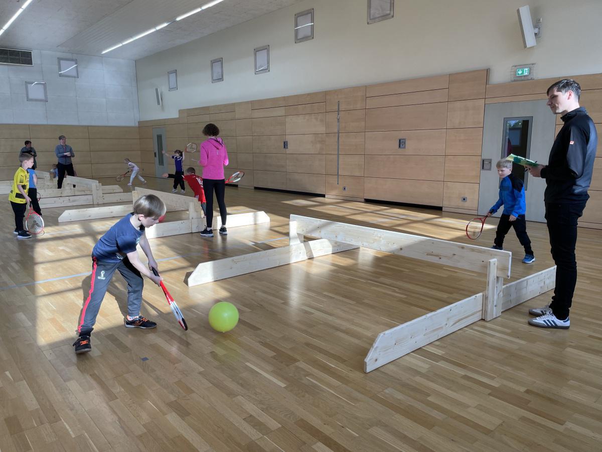Sportprojektwoche der Grundschule Renkenberge-Wippingen Sportprojektwoche der Grundschule Renkenberge-Wippingen