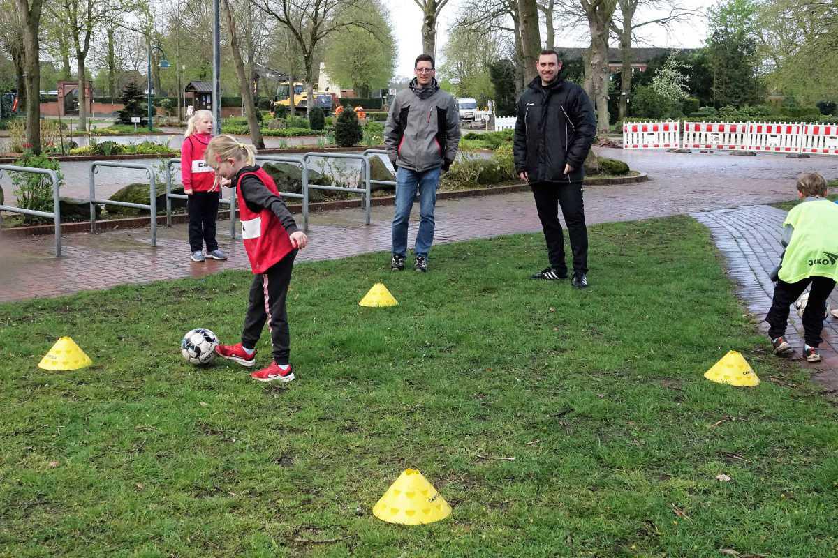 Sportprojektwoche der Grundschule Renkenberge-Wippingen Sportprojektwoche der Grundschule Renkenberge-Wippingen