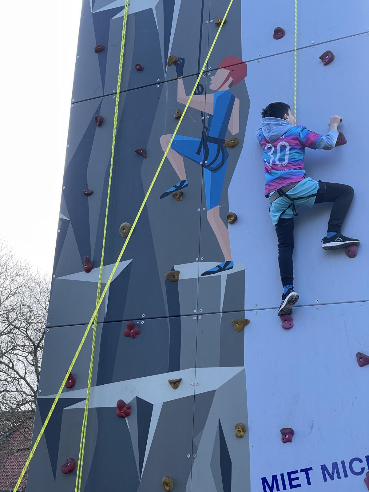 Sportprojektwoche der Grundschule Renkenberge-Wippingen Sportprojektwoche der Grundschule Renkenberge-Wippingen