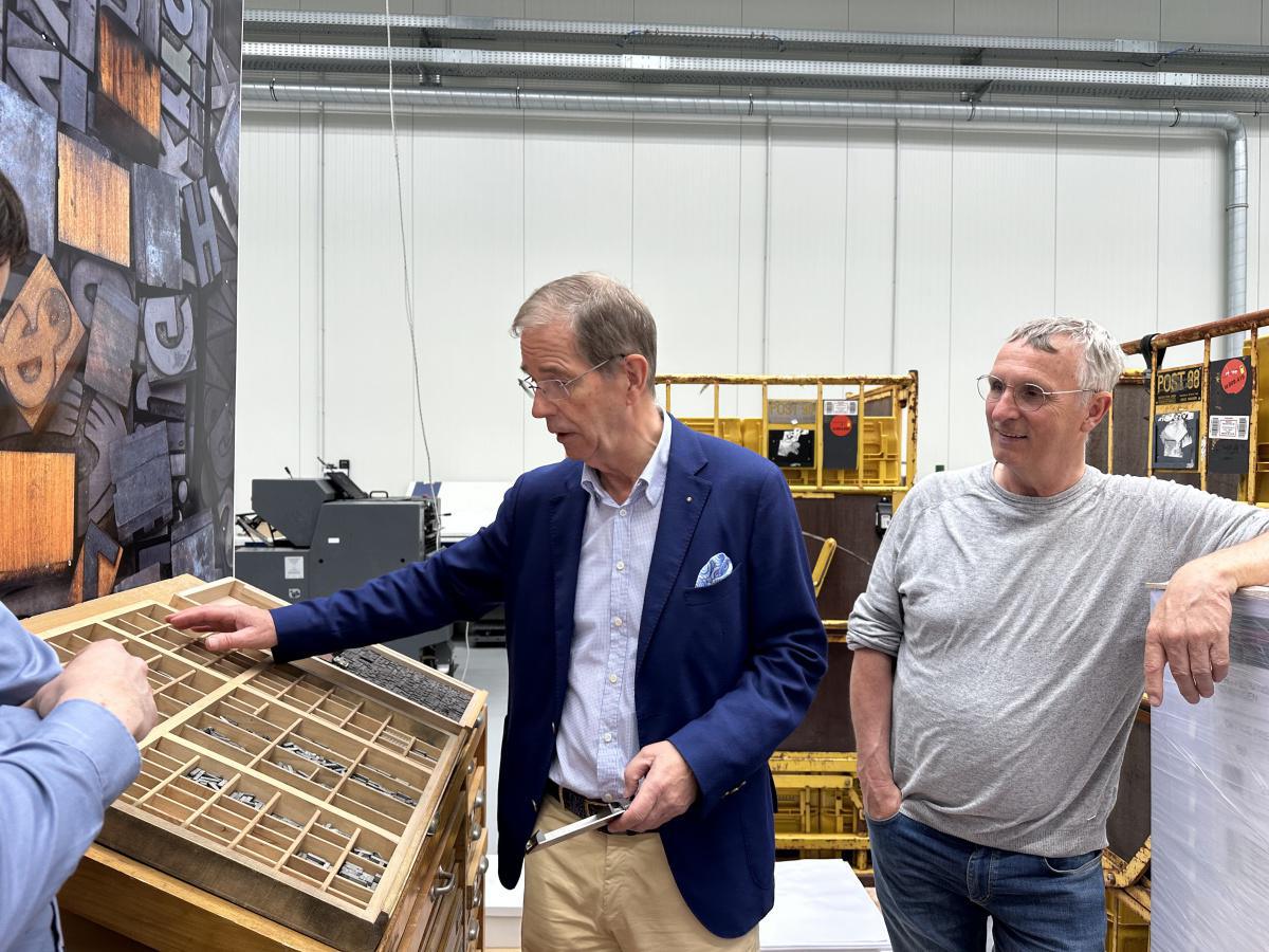 Mitglieder der MuT besuchen Druckerei Goldschmidt in Werlte