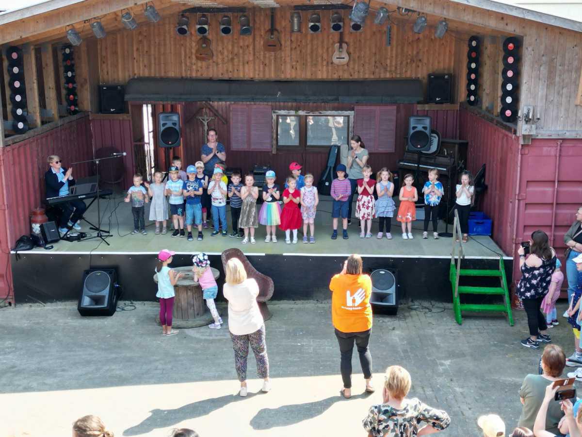 Friedensfest bei Helping Hands in Lathen Friedensfest bei Helping Hands in Lathen