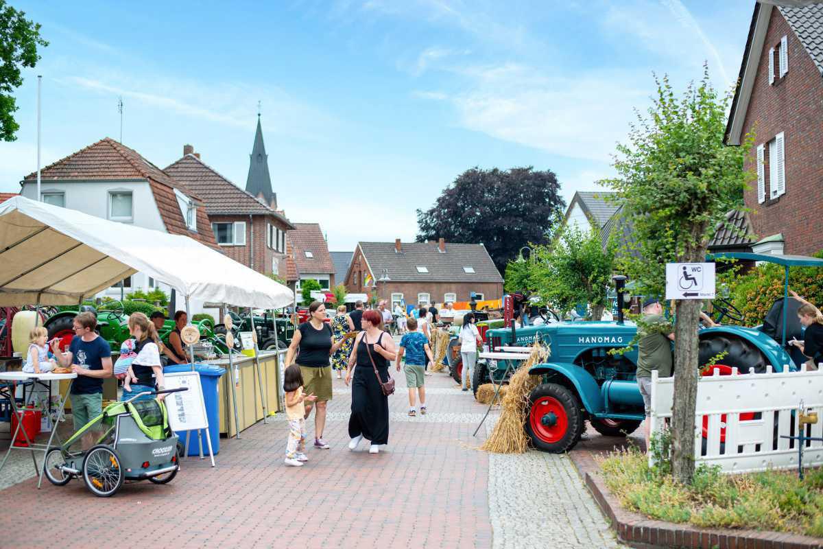 Lathener Mittsommertage am 17.06. und 18.06.2023 wieder ein voller Erfolg! Lathener Mittsommertage am 17.06. und 18.06.2023 wieder ein voller Erfolg!