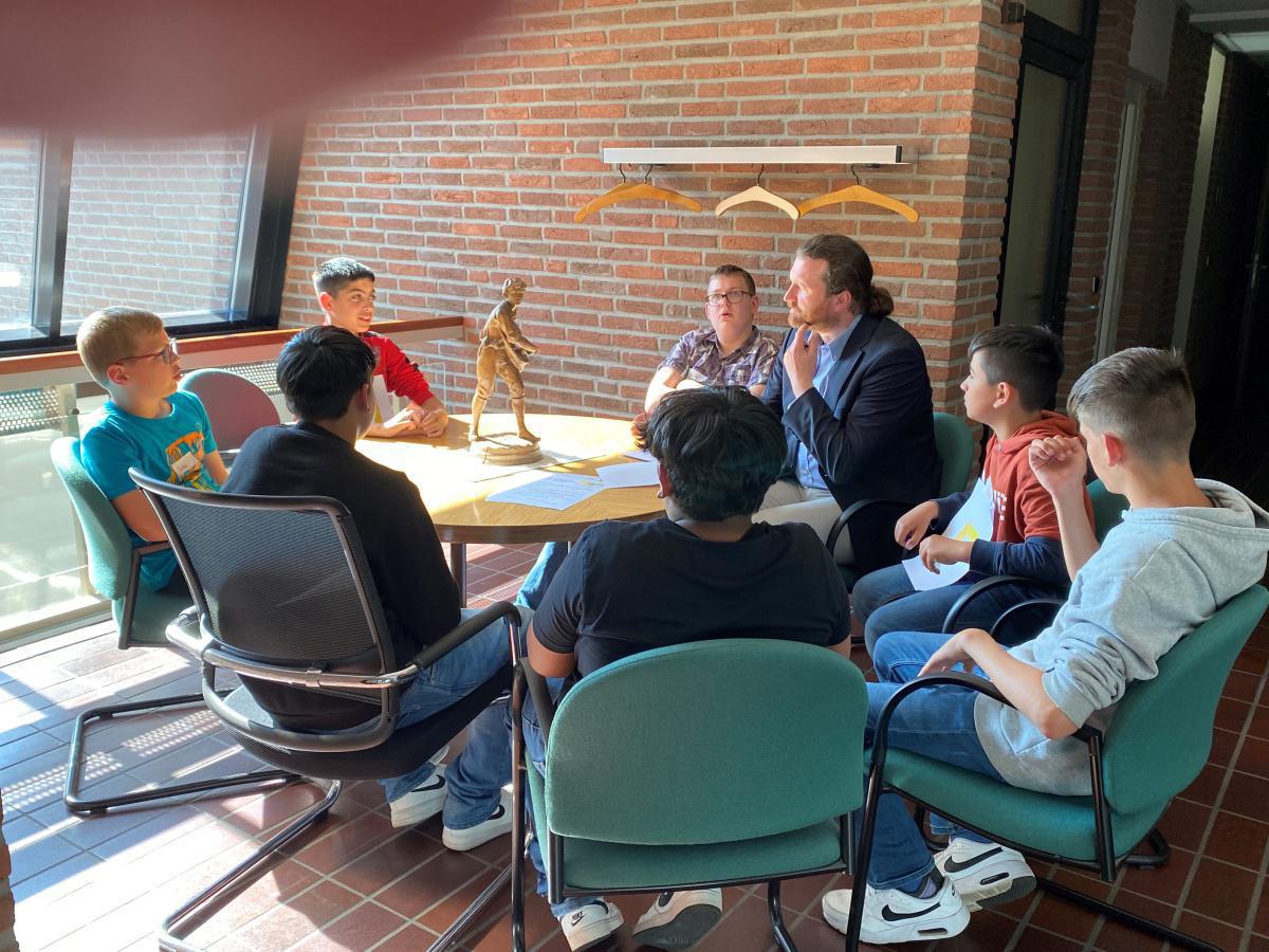 Über 30 Kinder und Jugendliche im Zukunftsausschuss aktiv Über 30 Kinder und Jugendliche im Zukunftsausschuss aktiv