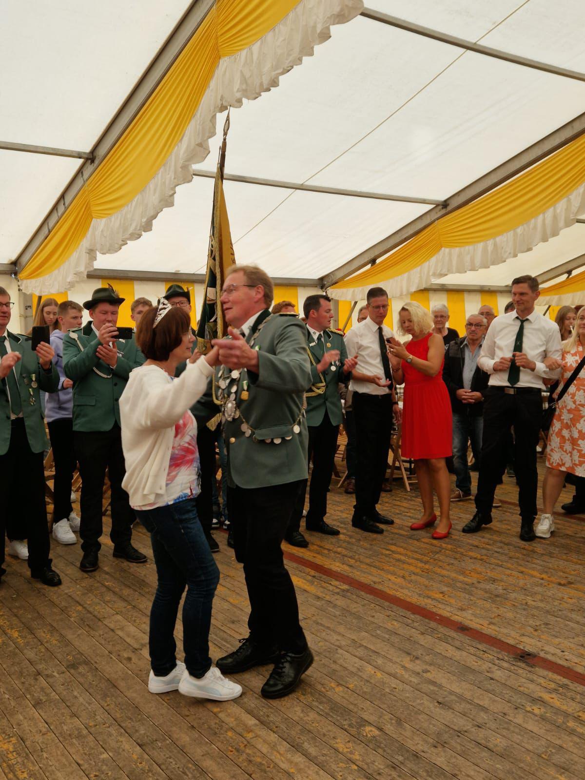 Neusustrum hat einen neuen König Neusustrum hat einen neuen König