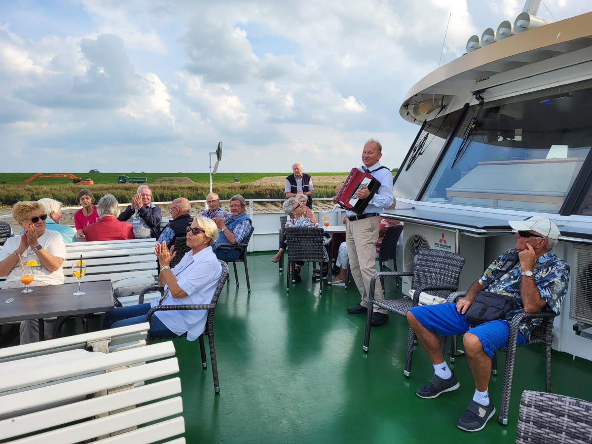 Senioren unterwegs Senioren unterwegs