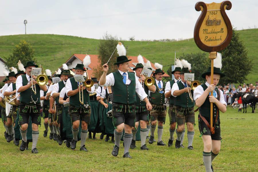 Oktoberfest bei Gaststätte Weymann in Oberlangen: Ein Wochenende voller Spaß und Musik Oktoberfest bei Gaststätte Weymann in Oberlangen: Ein Wochenende voller Spaß und Musik