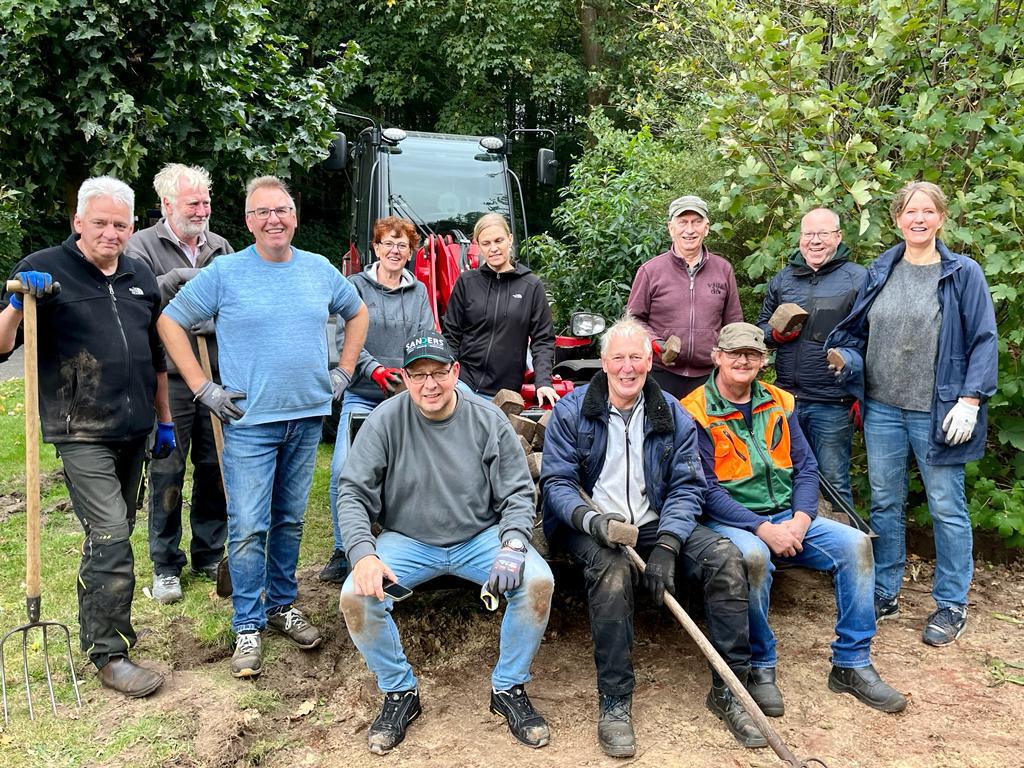1. Maßnahme Dorfentwicklung LOSN in Oberlangen gestartet 1. Maßnahme Dorfentwicklung LOSN in Oberlangen gestartet