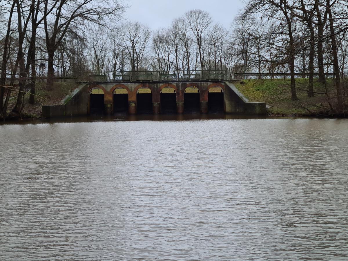 Emspegel steigt - Ausgleichsbauwerk wird nach 15 Jahren geöffnet Emspegel steigt - Ausgleichsbauwerk wird nach 15 Jahren geöffnet