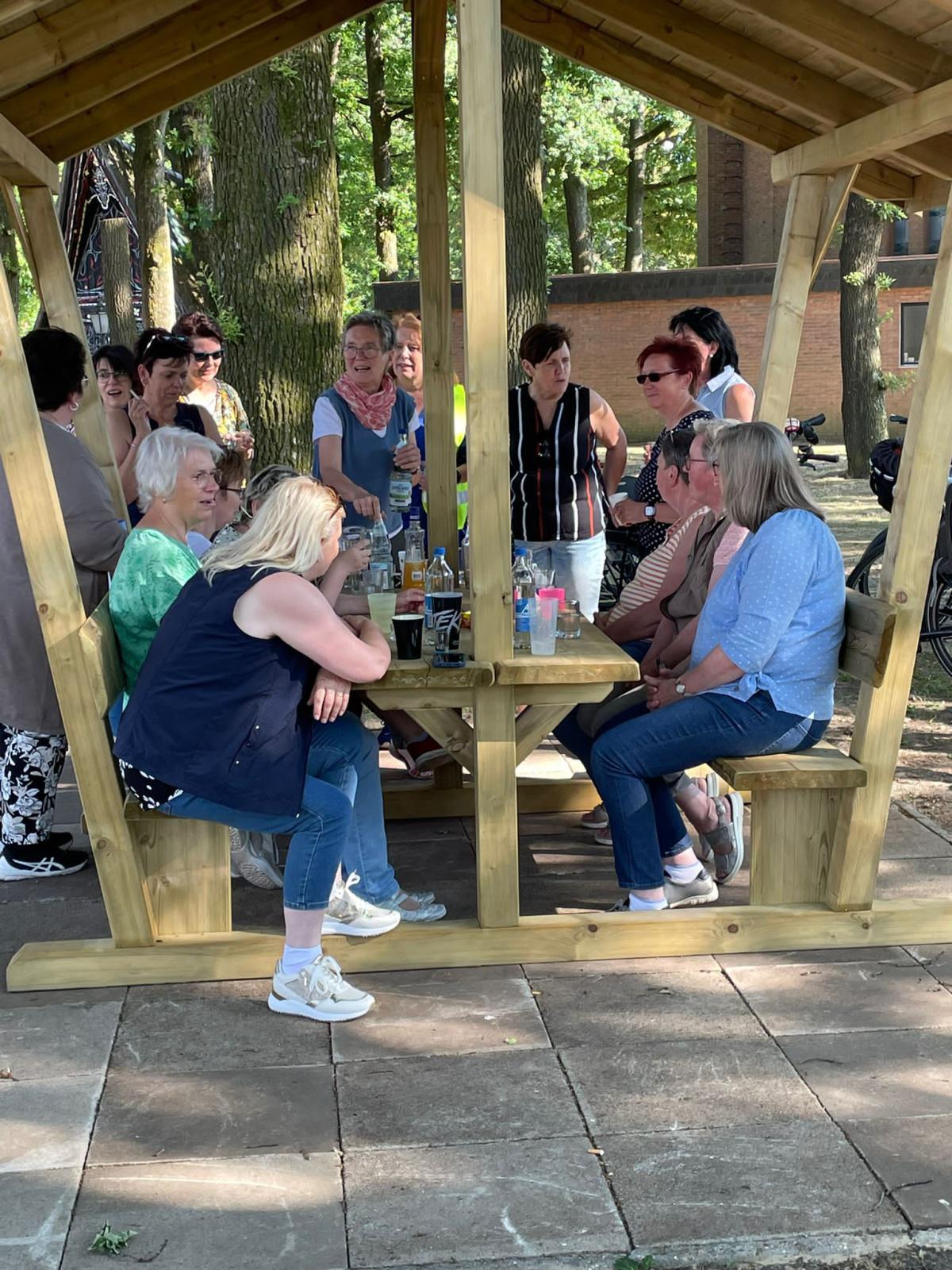 Jährliche Fahrradtour der Kfd Renkenberge Jährliche Fahrradtour der Kfd Renkenberge