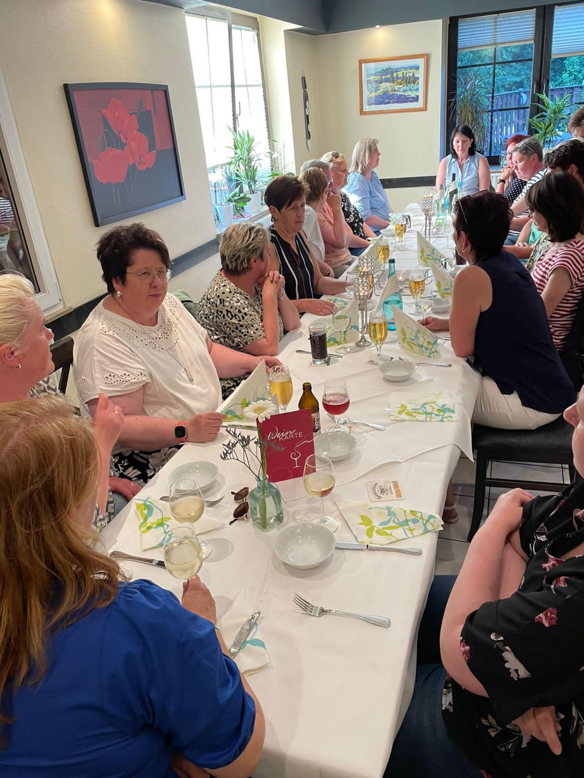 Jährliche Fahrradtour der Kfd Renkenberge Jährliche Fahrradtour der Kfd Renkenberge