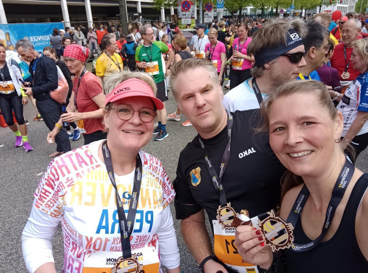 Erfolgreiche Läufer beim Hannover Marathon Erfolgreiche Läufer beim Hannover Marathon