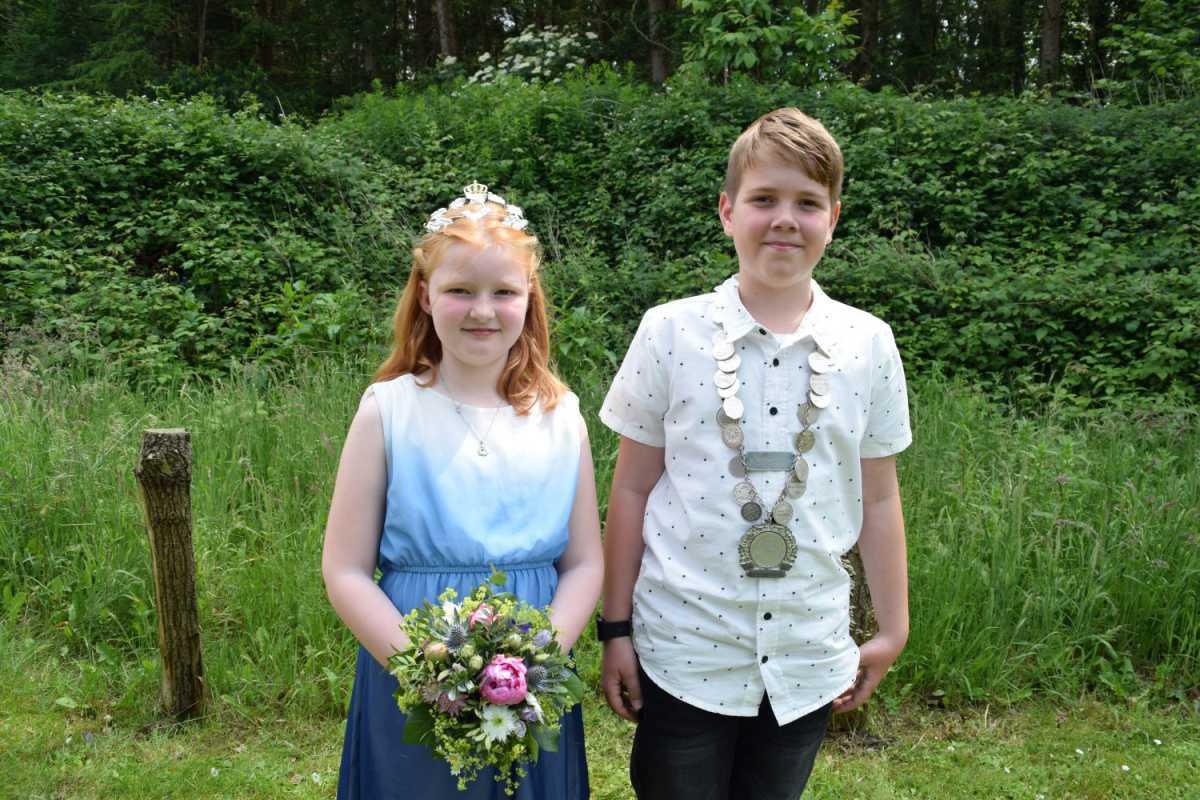 Neues Königshaus 2024/25 beim Schützenverein Kathen-Frackel, Hilter Neues Königshaus 2024/25 beim Schützenverein Kathen-Frackel, Hilter