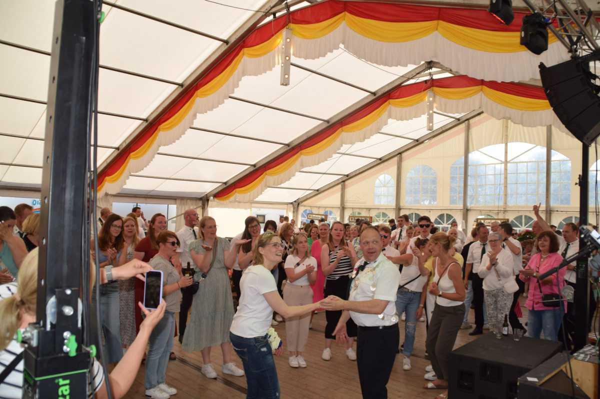 Rückblick - Schützenfest 2024 - neues Königshaus