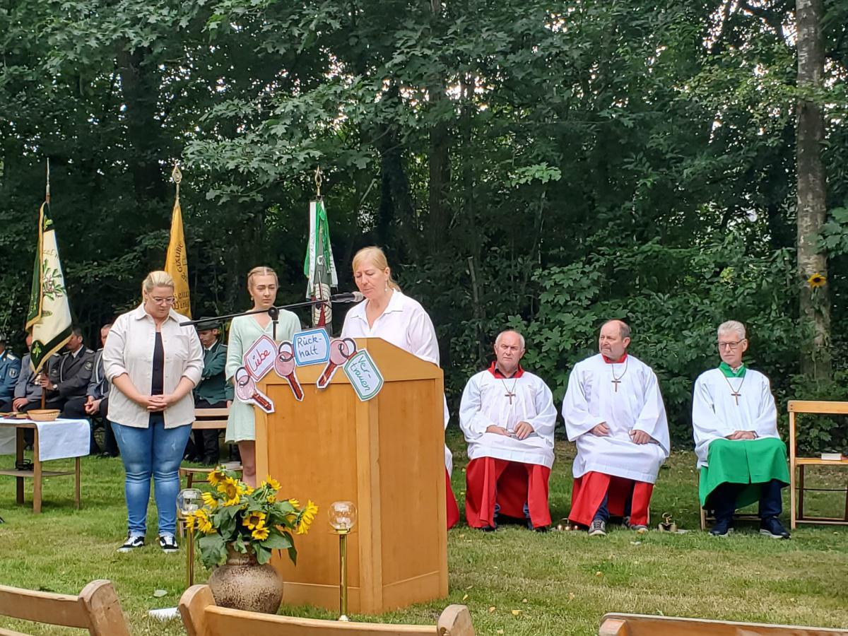 Bildnachlese der BoJe-Verbundsmesse in Niederlangen-Siedlung